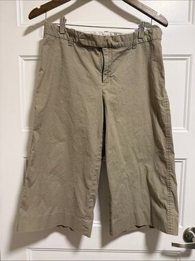 GAP Women's Wide-Leg Capris in Khaki